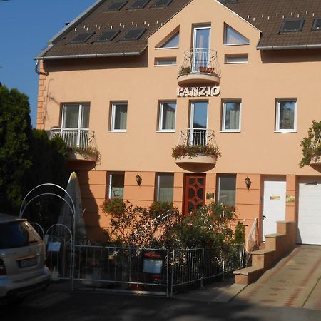 Bed and Breakfast Kalman Panzio Segedín Exteriér fotografie