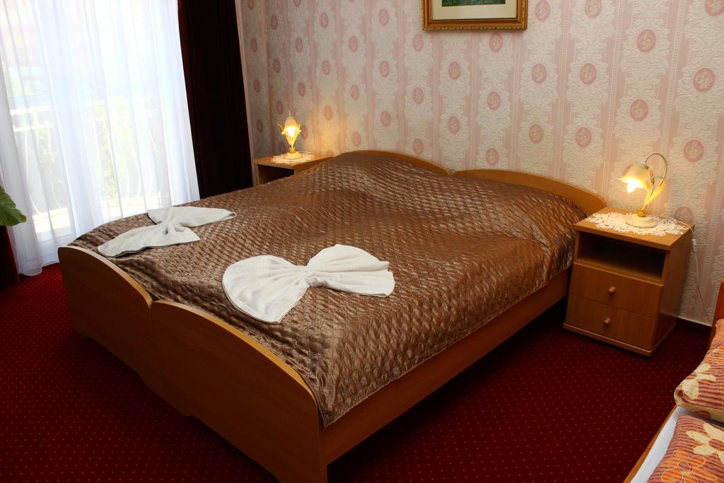 Bed and Breakfast Kalman Panzio Segedín Exteriér fotografie