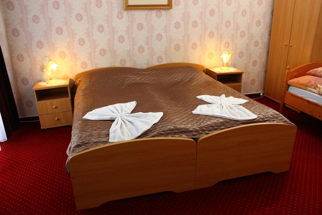 Bed and Breakfast Kalman Panzio Segedín Exteriér fotografie