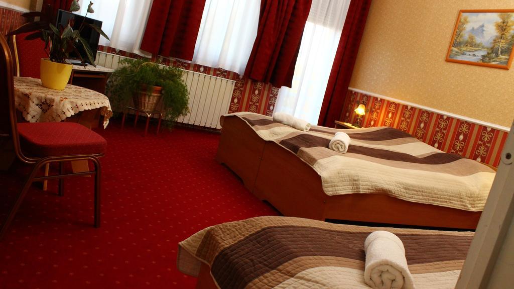 Bed and Breakfast Kalman Panzio Segedín Exteriér fotografie